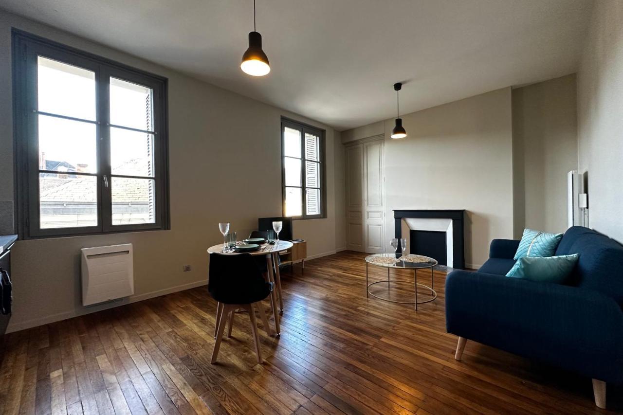 Le Magistral Beautiful One-Bedroom Apartment In The Historic Heart Of Tours Luaran gambar