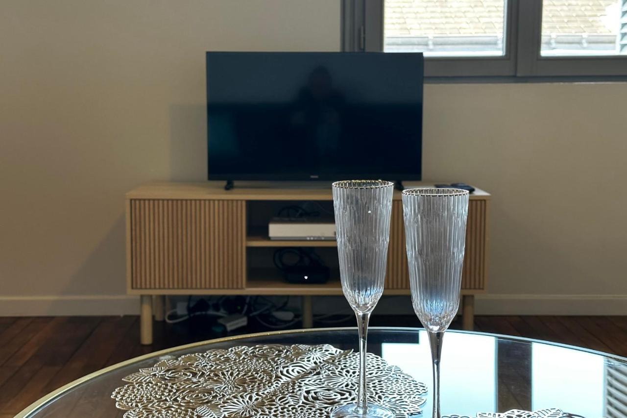 Le Magistral Beautiful One-Bedroom Apartment In The Historic Heart Of Tours Luaran gambar