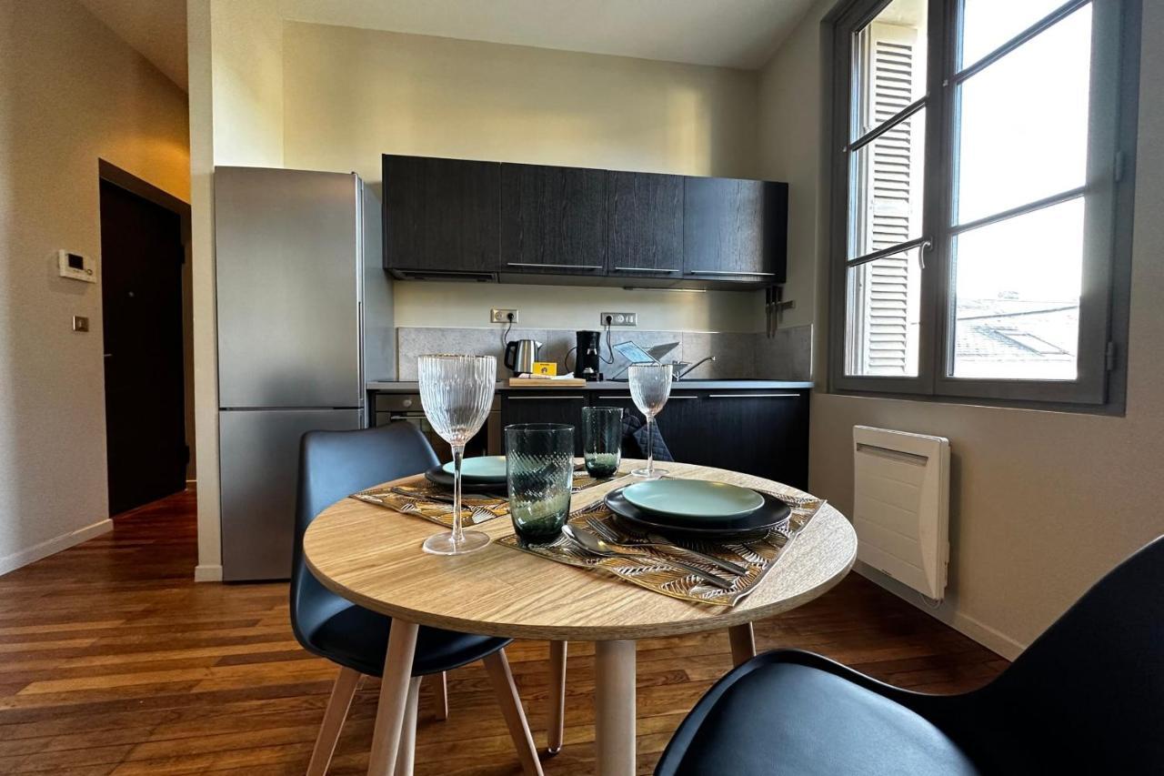 Le Magistral Beautiful One-Bedroom Apartment In The Historic Heart Of Tours Luaran gambar